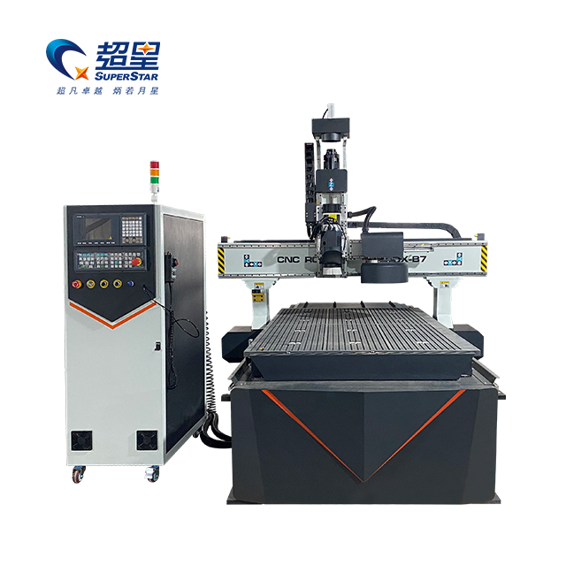 စူပါစတား CNC 1300*2500mm Wood ATC CNC ဖြတ်တောက်ခြင်းစက် ကြော်ငြာသစ်သားတံခါး 
