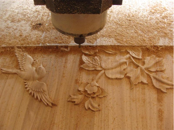 3D-s domborműves farag&aacute;s CNC famar&oacute;kon: szersz&aacute;m&uacute;t-tippek