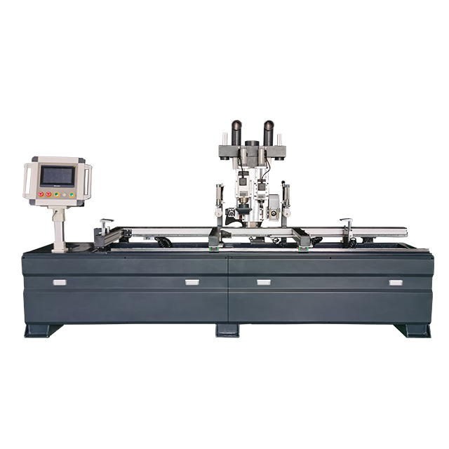 Vysoko presn&yacute; CNC smerovač na vŕtanie otvorov do dreven&yacute;ch dver&iacute;